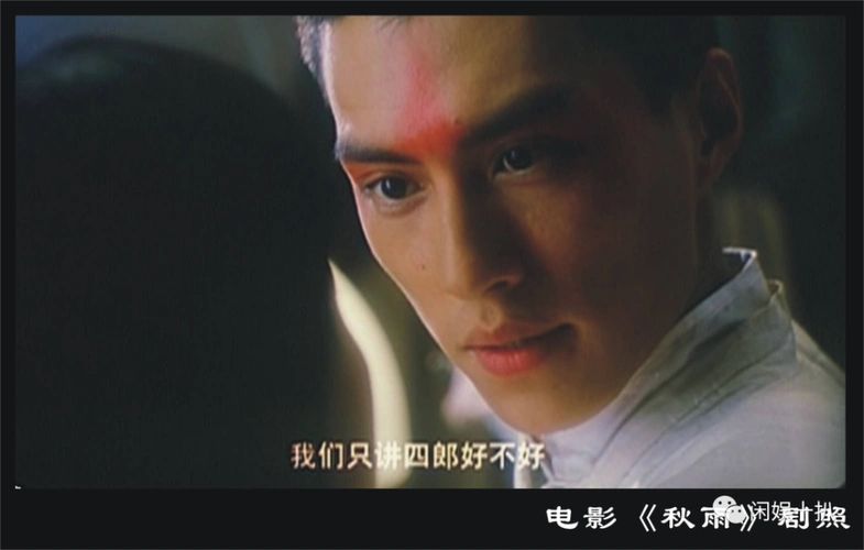 老干部靳东大器晚成已是真正的老干部虽和离异的江珊同居过5年但余生