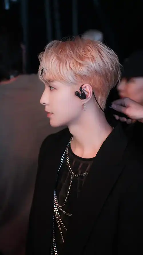 boss@张艺兴用音乐开启了一场狂欢盛宴.