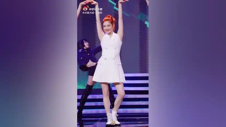 江疏影跳乘风破浪的姐姐.