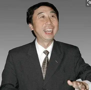 63岁冯巩近照被曝光隐瞒三十六的老婆原来是我们熟悉的她