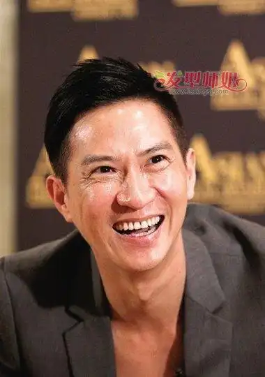 男明星张家辉侧分发属于什么类型2018演员新侧分发型示范