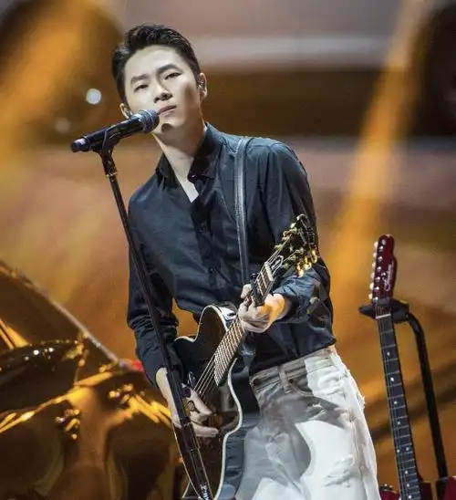 梁博被《好声音》连累,曝花3000万买冠军,你怎么看