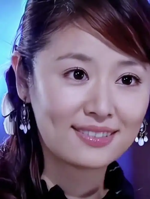 林心如好漂亮,16岁旧照十分清纯,大概这就是男生心中的初恋脸吧-度小