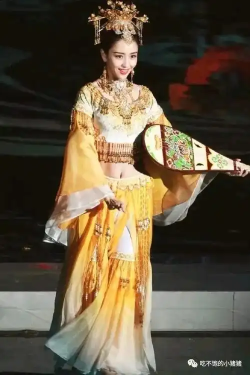 看完佟丽娅的美貌后才真正理解春宵苦短日高起从此君王不早朝了