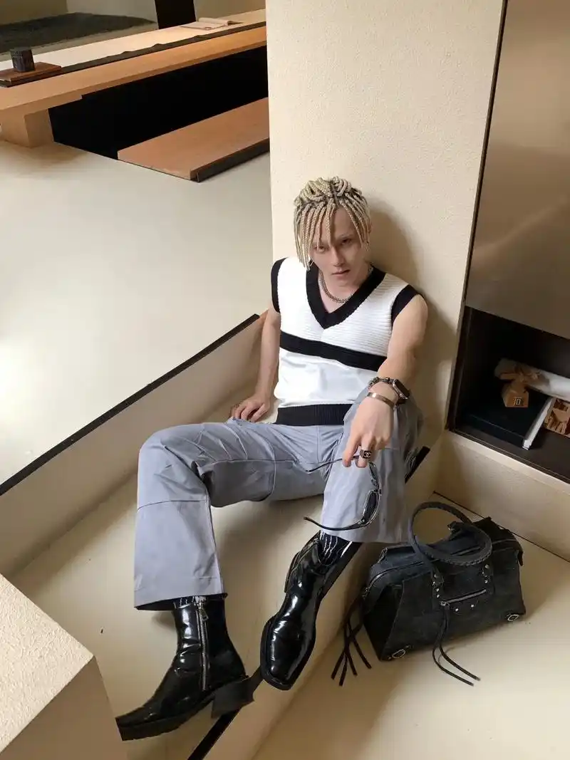 脏辫男大出逃.可能很多uu会觉得夏天会是时装的绝缘体 版型和 - 抖音