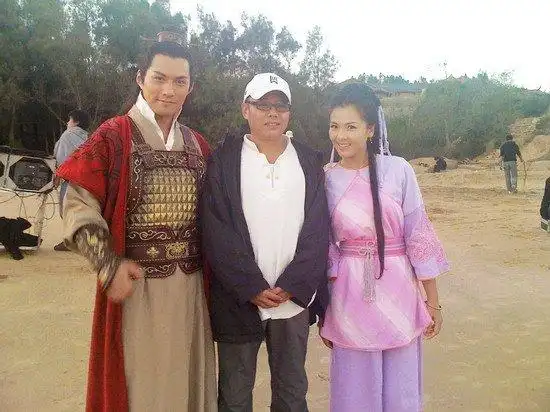 15,2012年,其主演的神话剧妈祖播出后刷新了央视电视剧频道的收视率