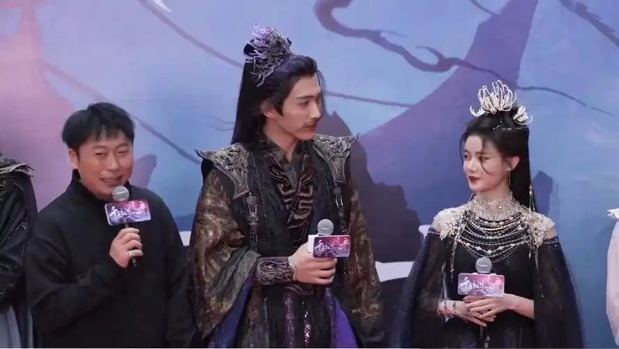 这么般配的两位在我们当地都是要送去结婚的再铁石心肠的人看了张彬彬