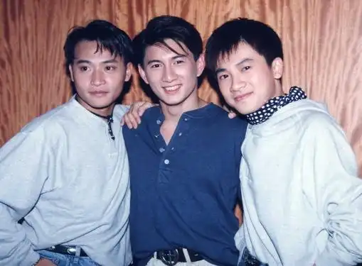 小虎队原本能有4人曾比苏有朋还有人气今却比陈志朋还惨