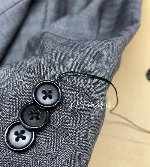 关于定制衣服使用牛角纽扣的那些事