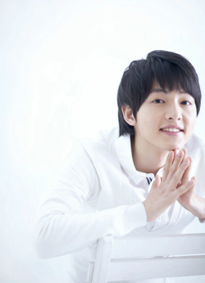 组图:宋仲基成均馆大学校刊旧照曝光 清爽帅气堪称招生活招牌