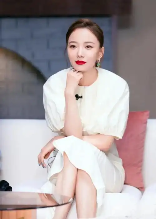 最美女神王珞丹-后会无期里王珞丹是干嘛的