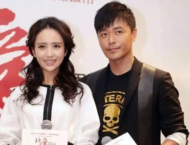 佟丽娅带孩子看前夫新电影(佟丽娅带孩子看前夫新电影)(8)