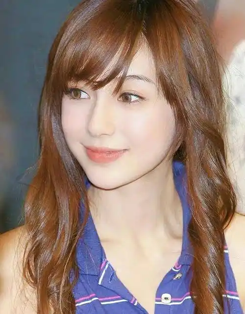 杨颖刚出道时的颜值真的很绝!