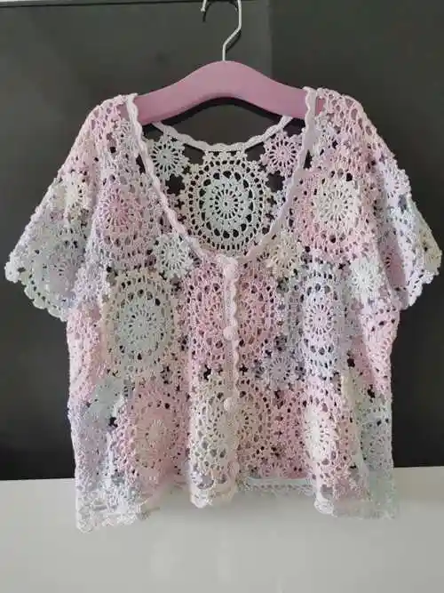 缤纷夏日女士钩针短款拼花段染开衫