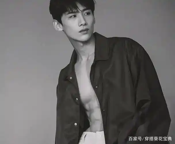 男星腹肌哪家强?王一博白敬亭王嘉尔还有不为人知的他