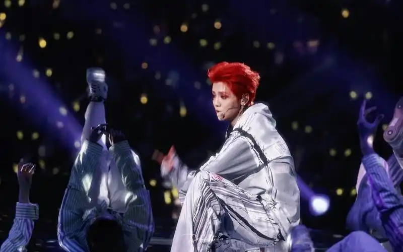 【鹿晗】2023演唱会·上海站7.30《海底》