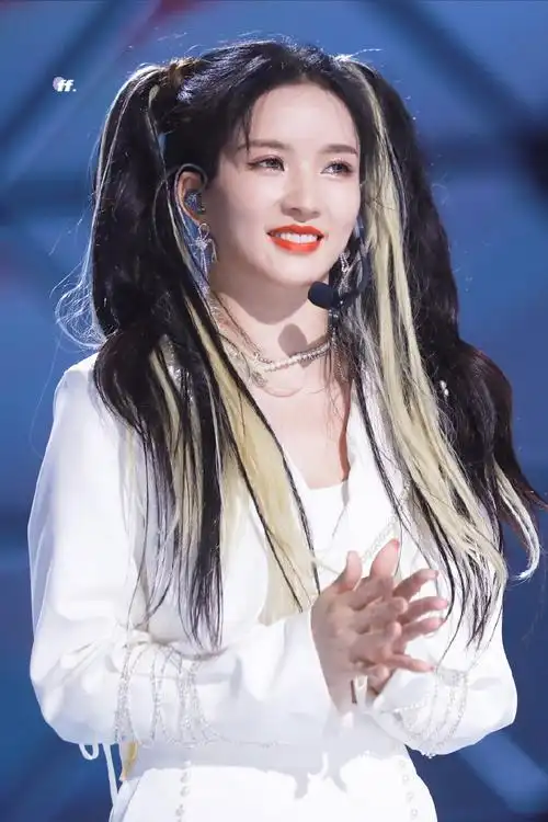 刘些宁硬糖少女303门面主舞##硬糖少女全员双马尾造型