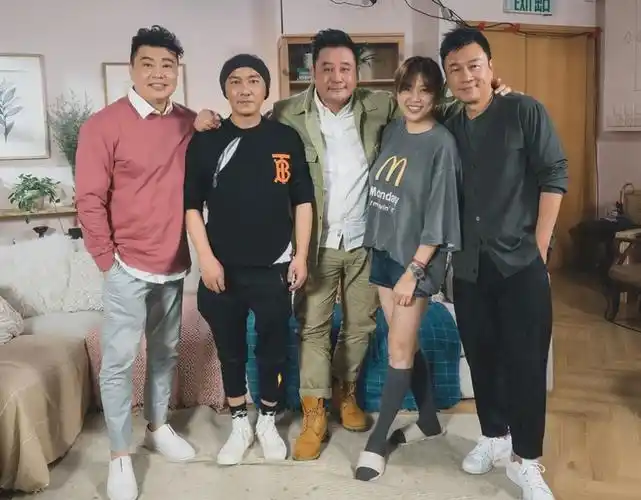 tvb《西游记》剧组重聚!张卫健黎耀祥麦长青同框