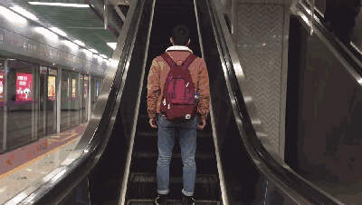 地铁站上的扶梯 到底应该站哪里既方便自己又方便别人?