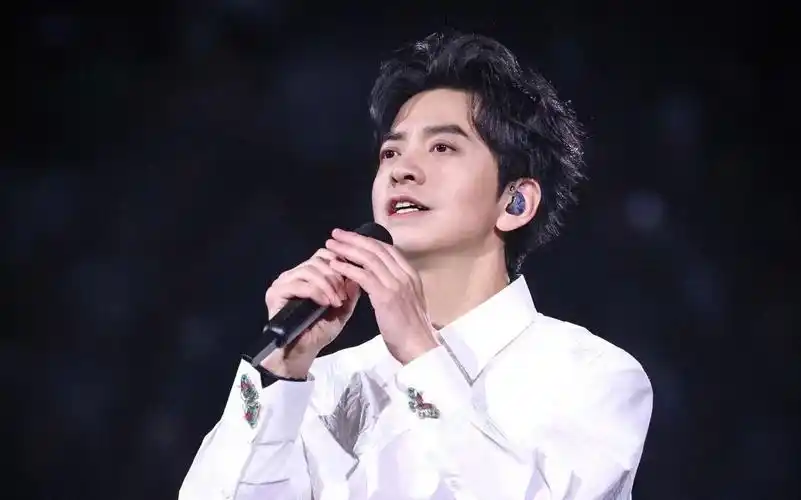 【李健】成都演唱会高清直拍|贝加尔湖畔|4k hi-res