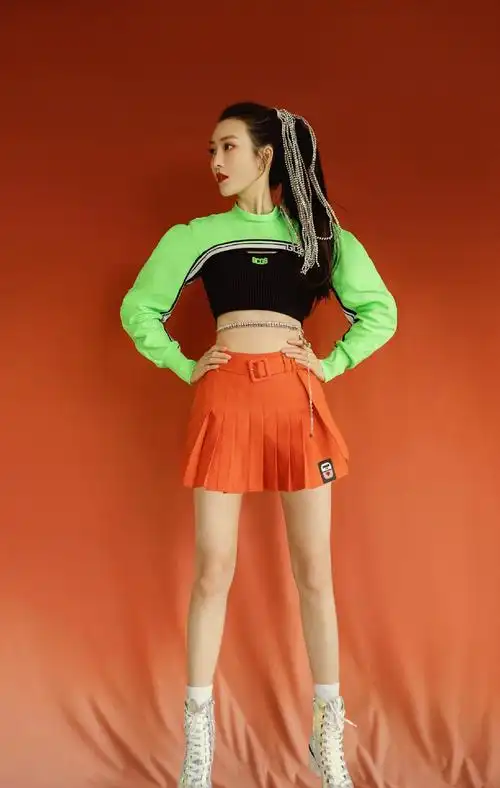 王鸥性感露脐装写真图片39