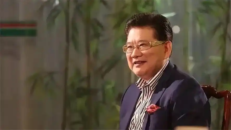 曹可凡个人资料(吉雪萍)