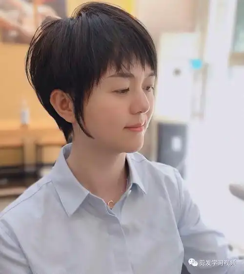 30款露耳超短发