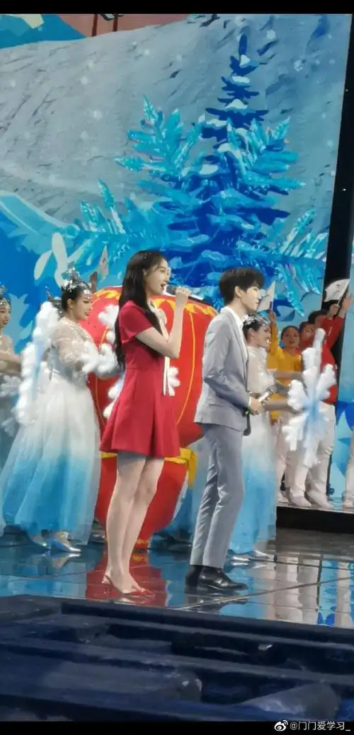 王俊凯关晓彤合唱