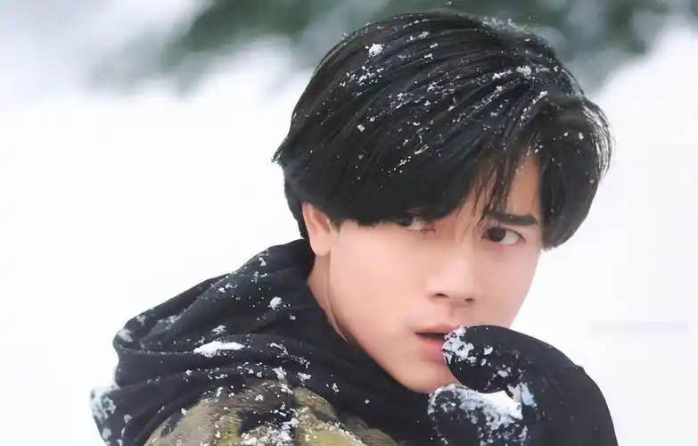 郭富城罕见旧照:年轻时浪到飞起,看照片就知道资本在哪_天王_本人_熊