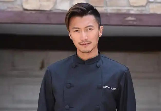 3月8日,谢霆锋罕见晒自拍,连夜上热搜!新发型吸睛,笑不活了!