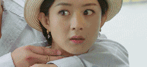 《麻雀》的主创人员本身就自带一票粉丝,还有不少人是冲着李小冉去的