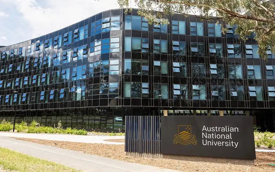 澳大利亚国立大学更新校徽简化细节建立更统一形象