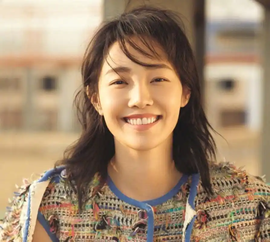 陈羽凡被抓后白百何被曝新恋情 官方回应:工作伙伴