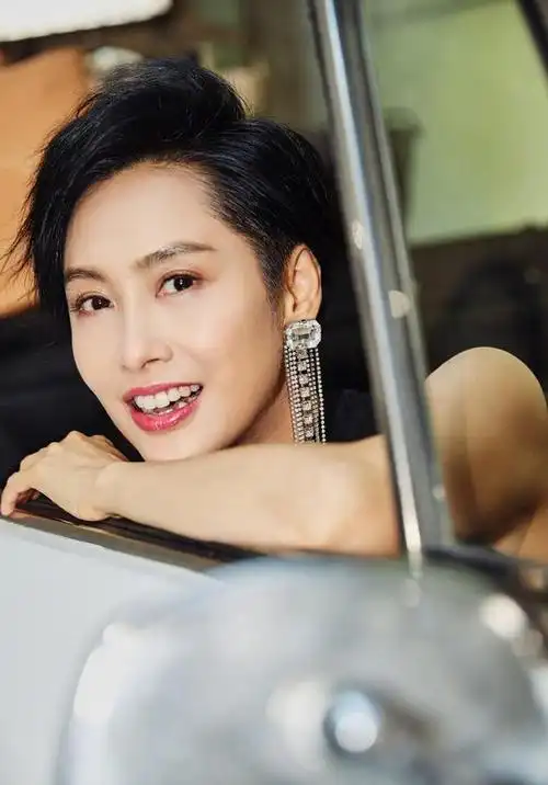 49岁朱茵,体重仅有88斤,坦言:常吃4种食物,饱腹感极强