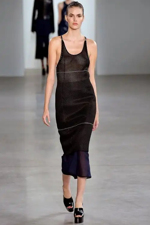 美国 纽约 女装 背心连衣裙 裙子 服装 镂空连衣裙 紧身裙 走秀