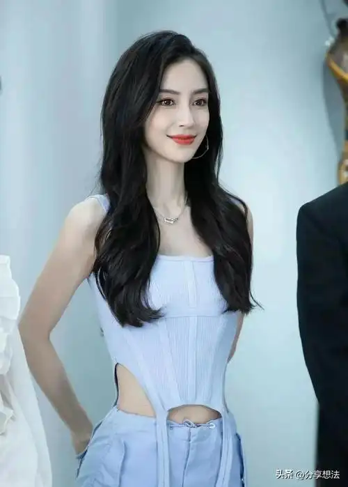 杨颖明星壁纸32