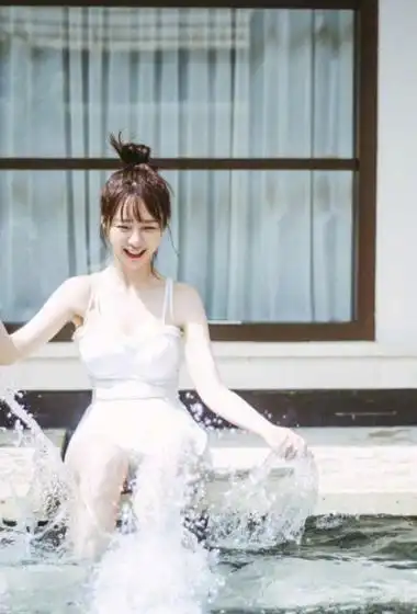 沈梦辰泳装戏水性感写真图片34