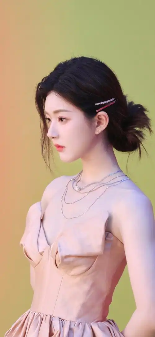 #赵露思的皮肤状态#