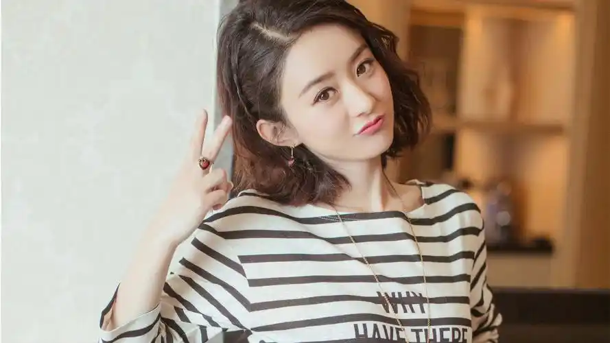 明星风尚赵丽颖壁纸封面图明星风尚 赵丽颖壁纸【1】壁纸于2020-06-16