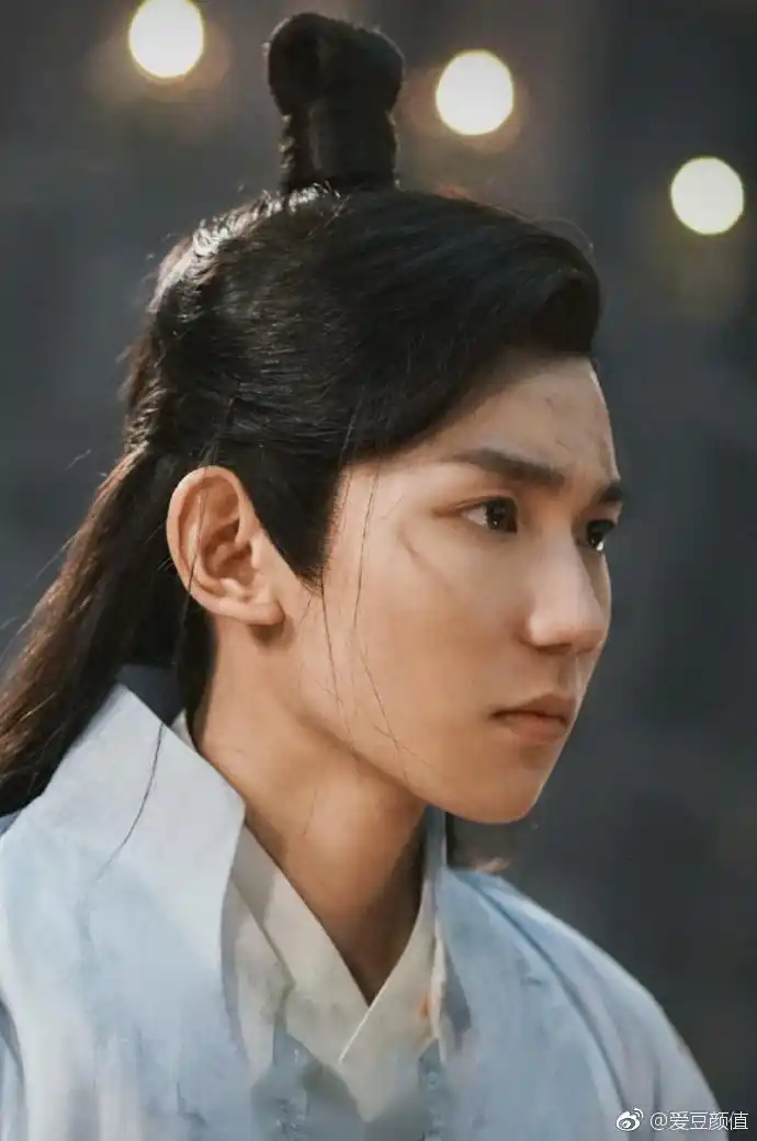 王源古装杀精致帅气的少年,你心动了吗?