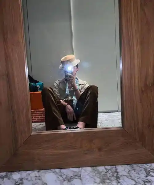 最新权志龙更新生活照