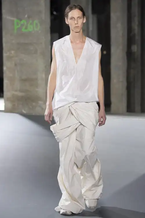 2017春夏巴黎男装周rick owens秀场