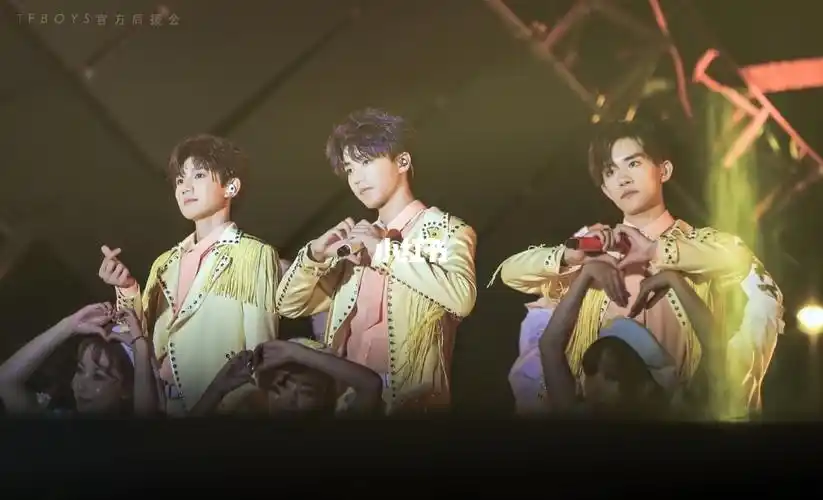 tfboys八周年就要来啦_tfboys_tfboys_娱乐_明星娱乐资讯