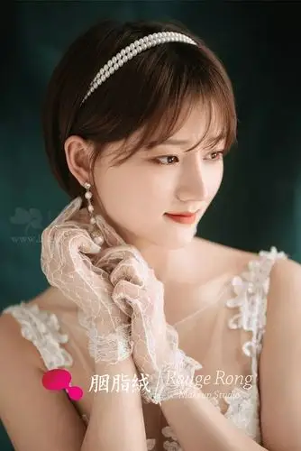 时尚的短发新娘,可甜可盐~_造型