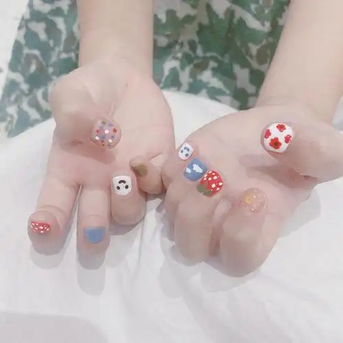 儿童美甲又是可可爱爱的一天