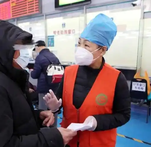 宣医新闻最美的夕阳温暖的雪花永恒的精神我院举办202