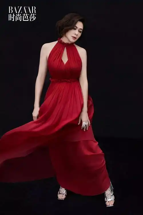 关之琳:活成传奇 并不只因为美