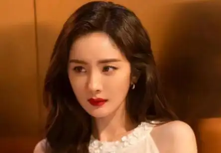 看了杨幂的囧态,我才发现赵丽颖的聪明之处,陈道明真说对了