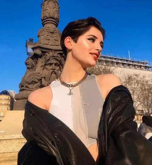 欧美风超短发帅气又性感