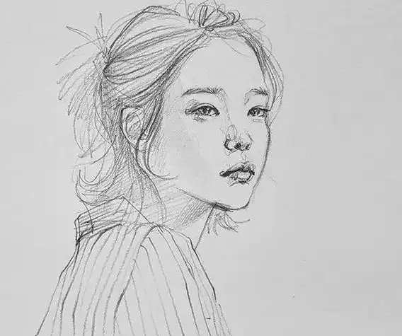 她的速写头像凌乱中有种不凌乱的美元艺考